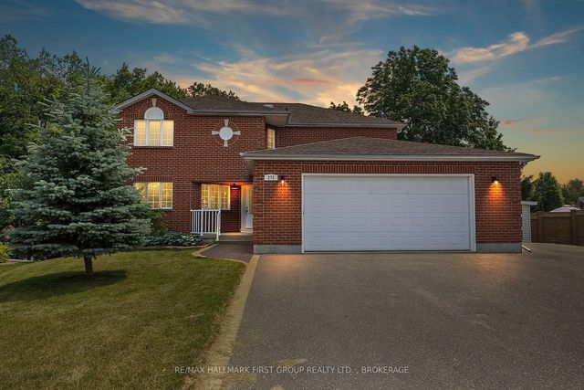 272 Friarhill Crescent, Kingston