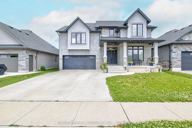 240 Tamarack Blvd Boulevard, Woodstock
