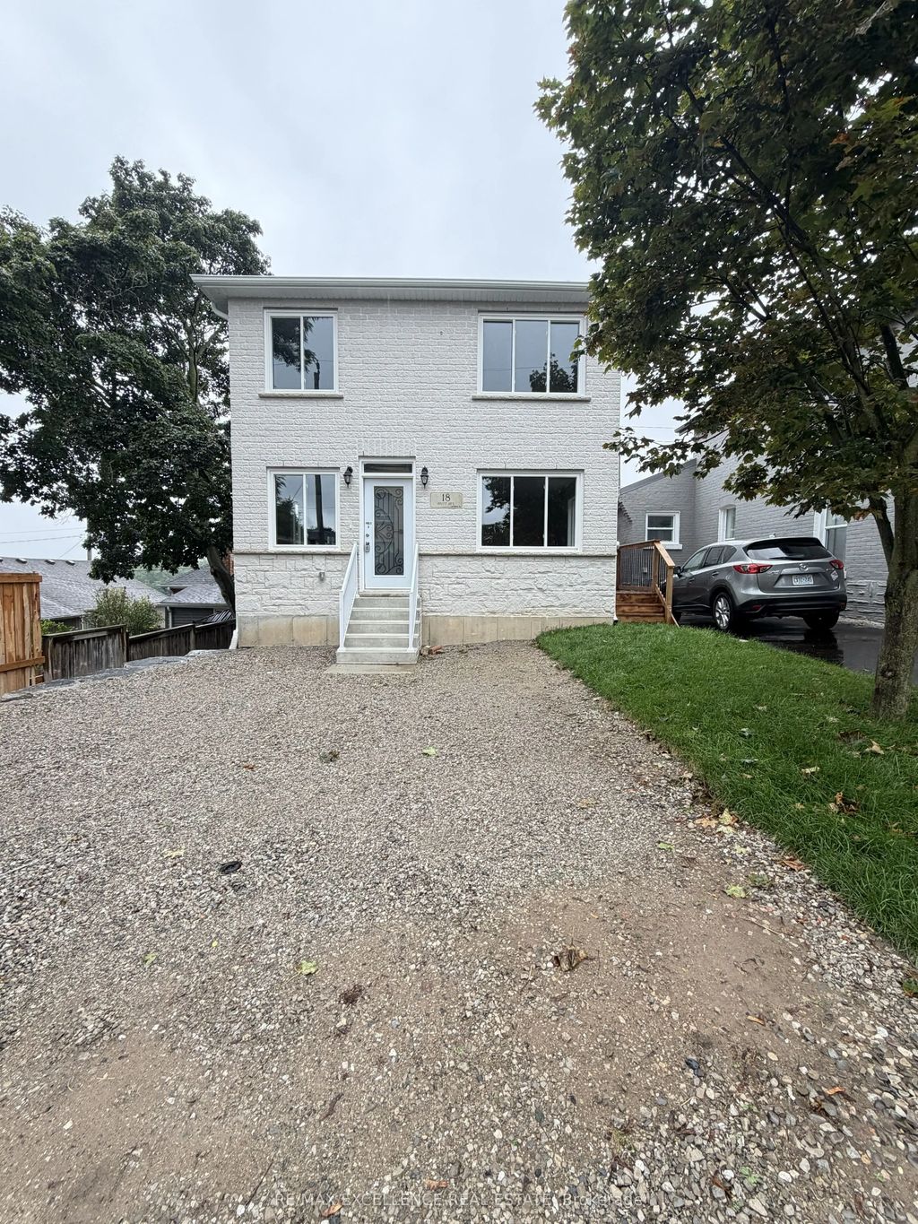 18 Huff Avenue, Brantford