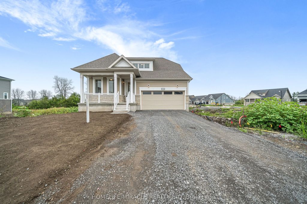 8 Royal Oak Crescent, Loyalist