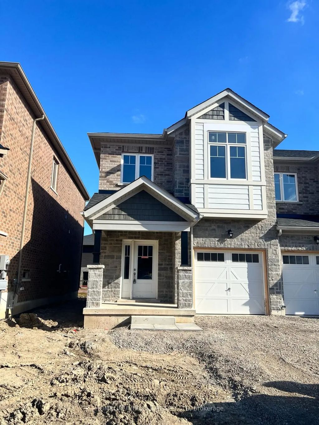 11 Sapphire Way, Thorold