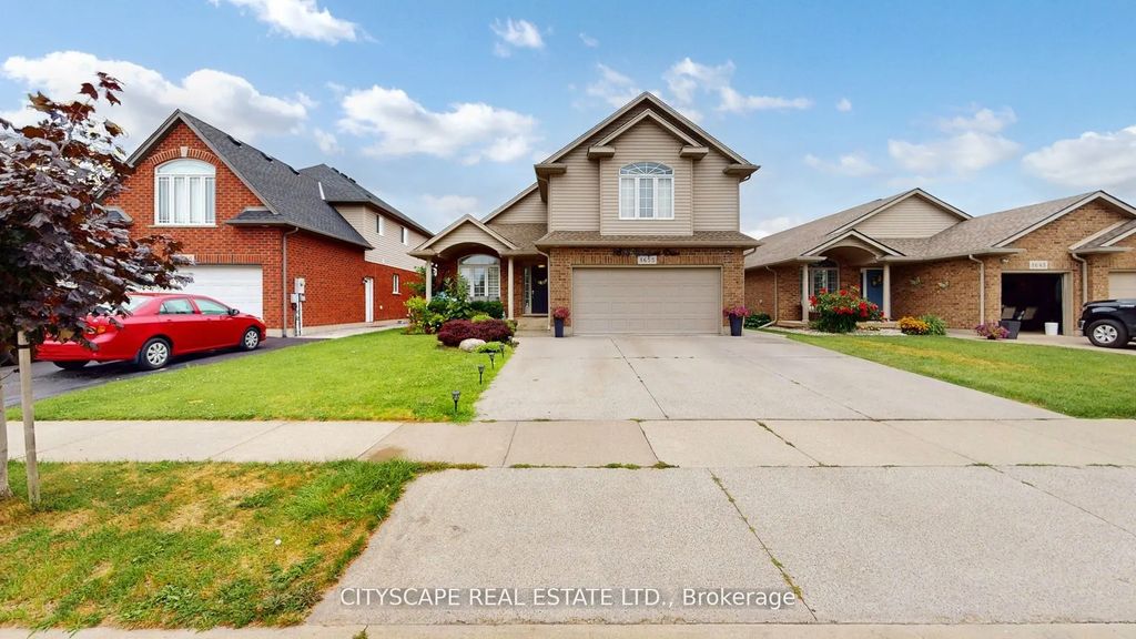 8655 Westport Drive, Niagara Falls