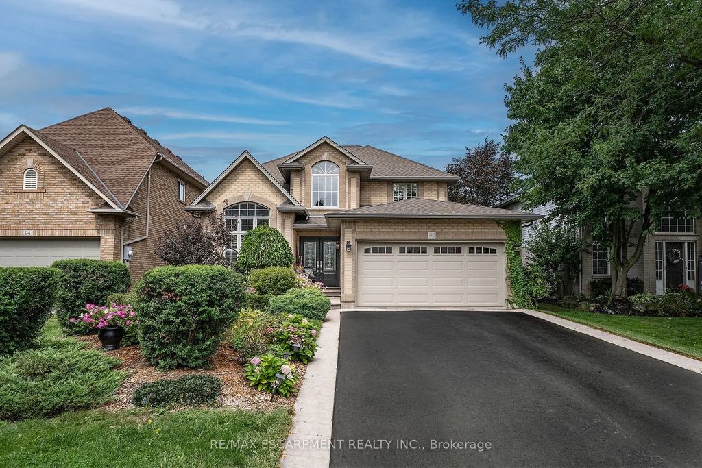 90 Surrey Drive, Hamilton