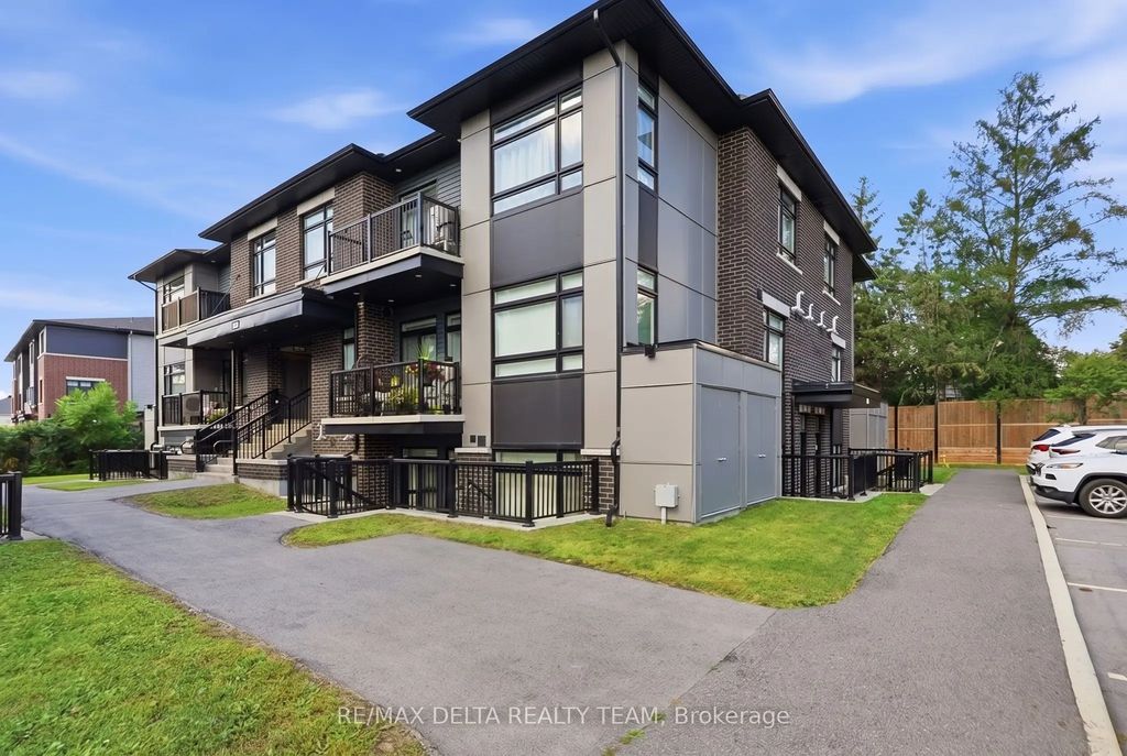 400 C Rolling Meadow Crescent C, Orleans - Convent Glen and Area
