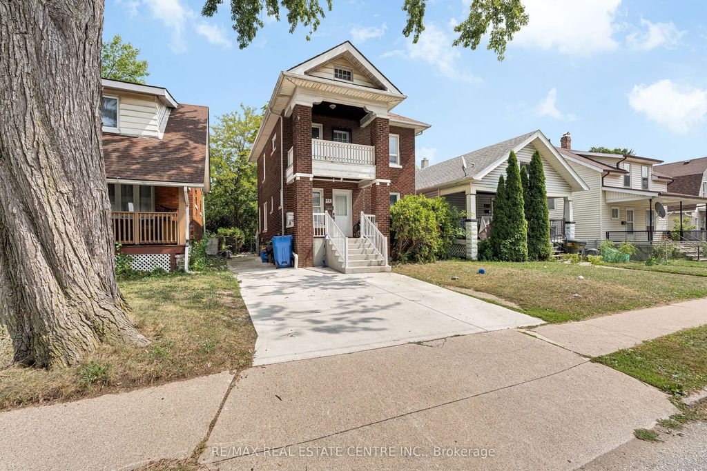 374 Josephine Avenue, Windsor