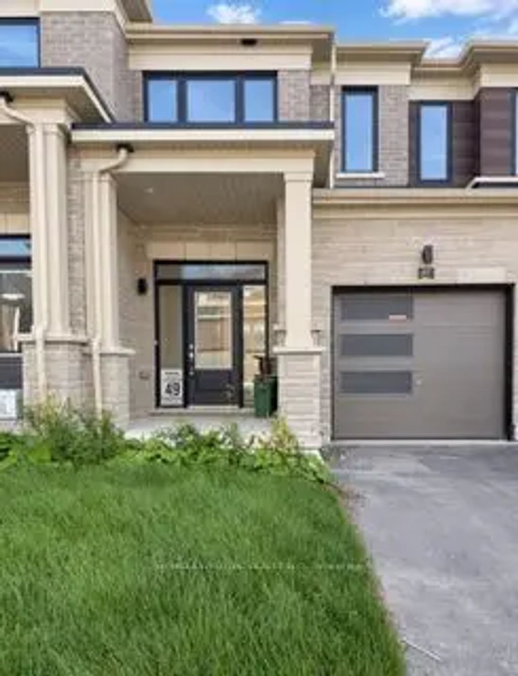 87 Watts Mews, Kawartha Lakes