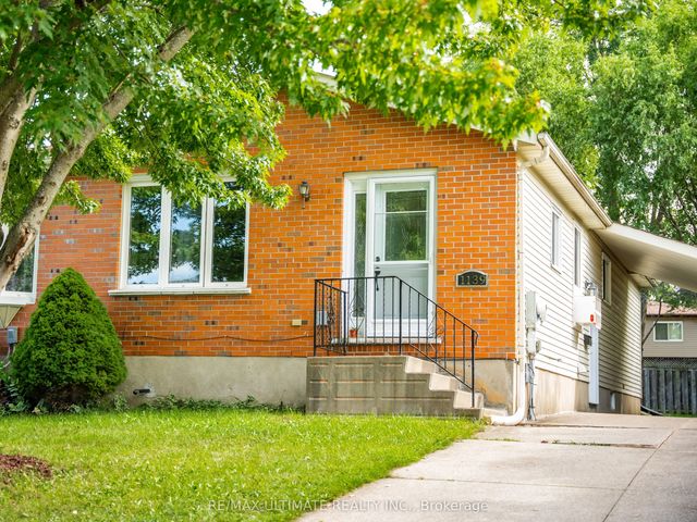 1139 15th Street E B, Owen Sound