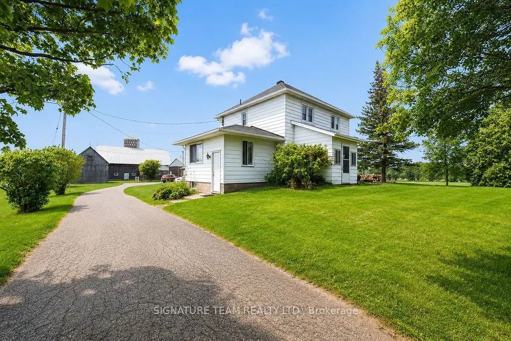 19573 17 Highway, Whitewater Region