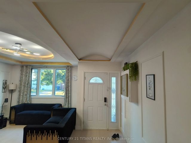 127 Wellington Street E, Chatham-Kent