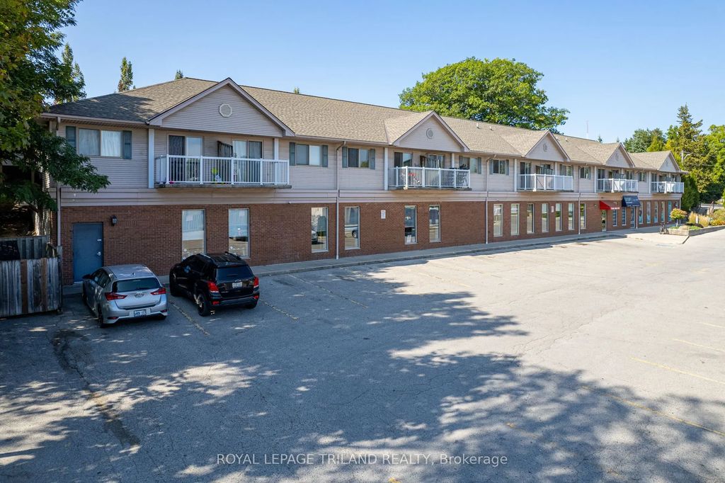 37 Ontario Street N 1, Lambton Shores