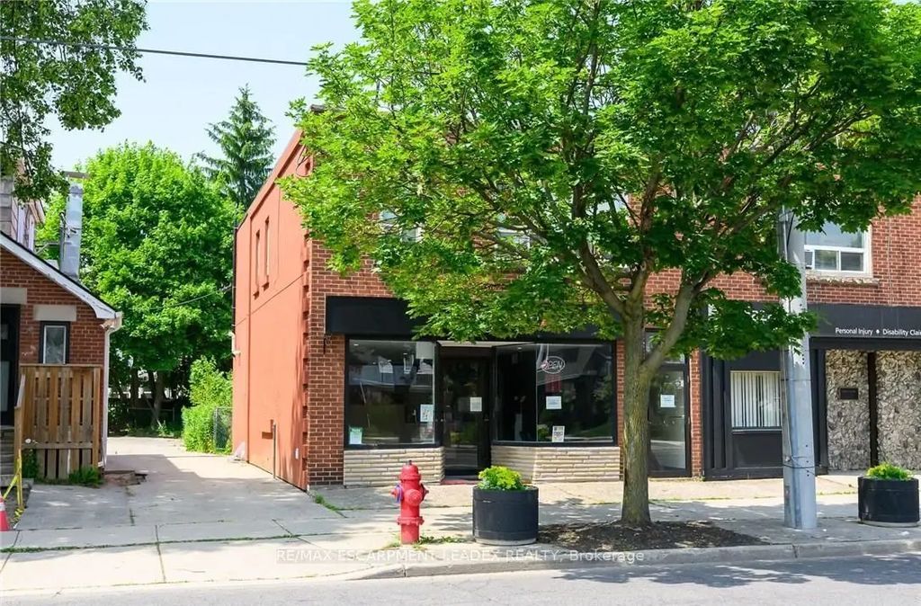 944 King Street, Hamilton