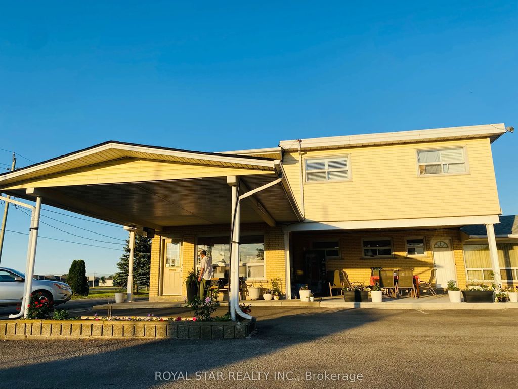 13055 Lundy's Lane, Thorold