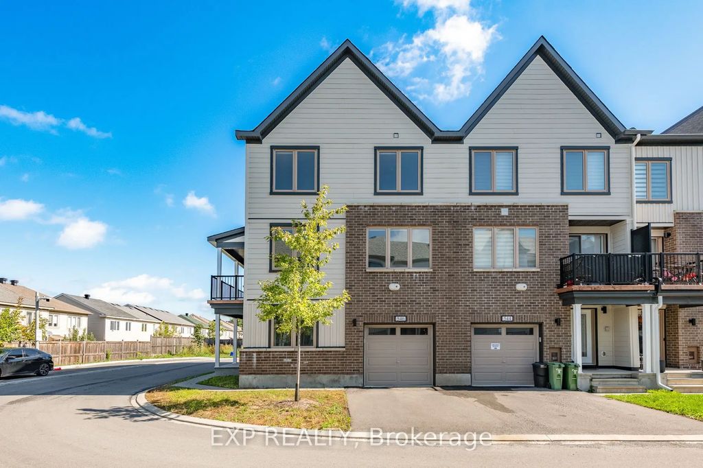 546 Woven Private, Stittsville - Munster - Richmond
