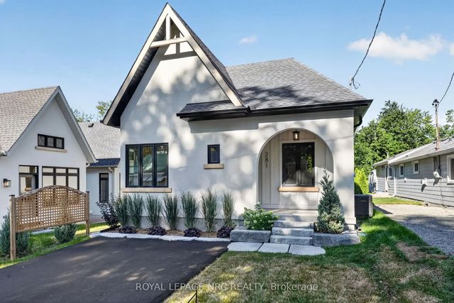 281 Elmwood Avenue, Fort Erie