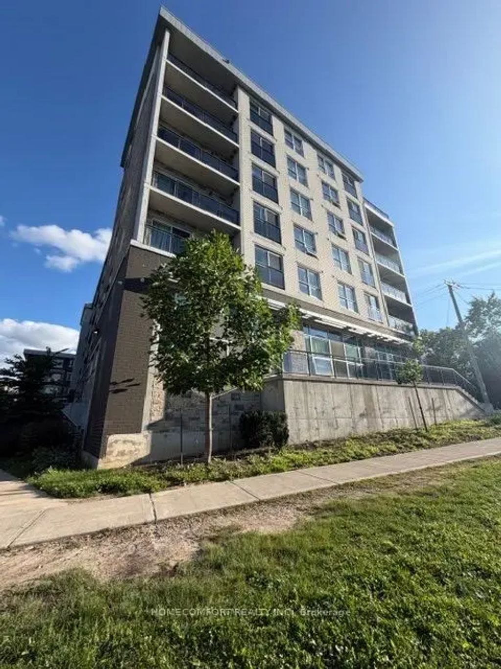 275 Larch Street F412, Waterloo