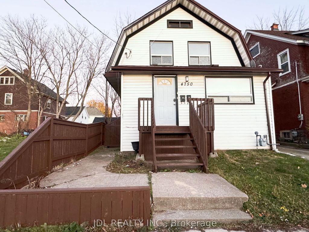 4750 Saint Lawrence Avenue Main, Niagara Falls
