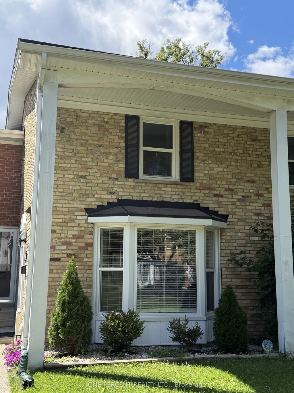 48 Arbour Glen Crescent, London East