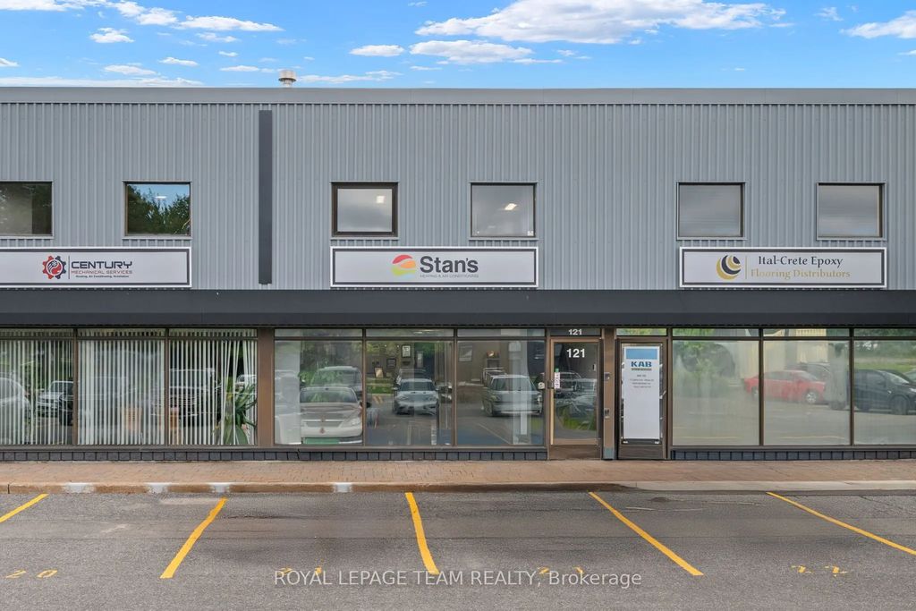 15 Capella Court 121, Country Place - Pineglen - Crestview and Area