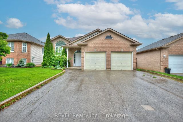 28 Quaker Road, Welland