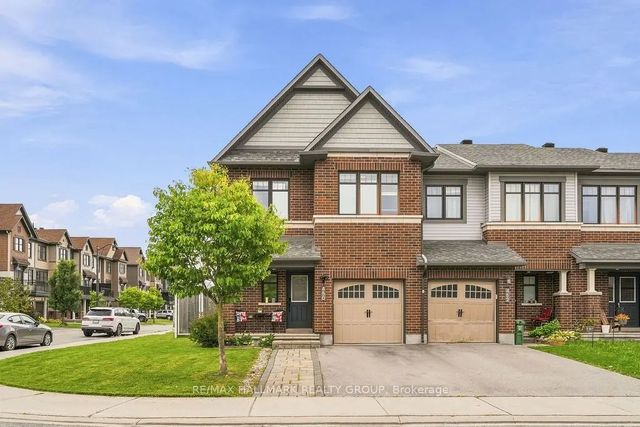 450 Brettonwood Ridge, Kanata