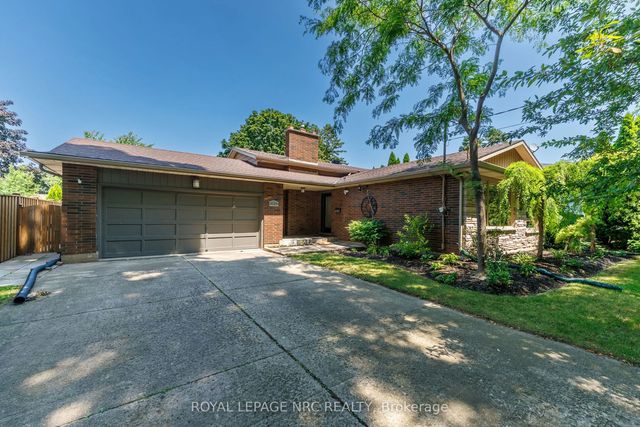 15 Black Friars Road, St. Catharines