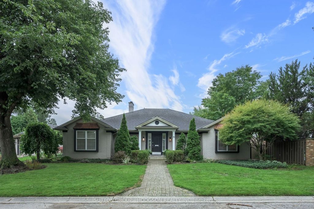 19 Tallwood Circle, London North
