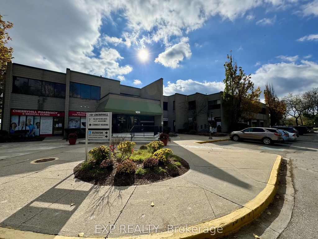 101 Cherryhill Boulevard 201, London North