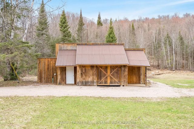 376 Riding Ranch Road, South River
