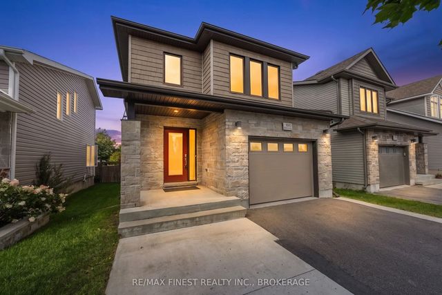 1660 Crimson Crescent, Kingston