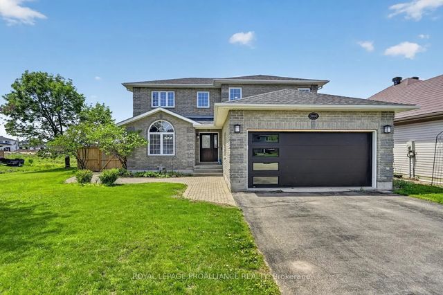 1014 Crestwood Drive, Brockville