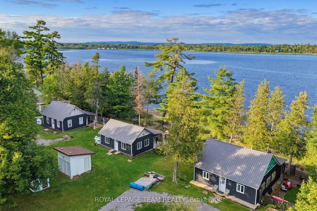 754 Forest Park Road, Laurentian Valley