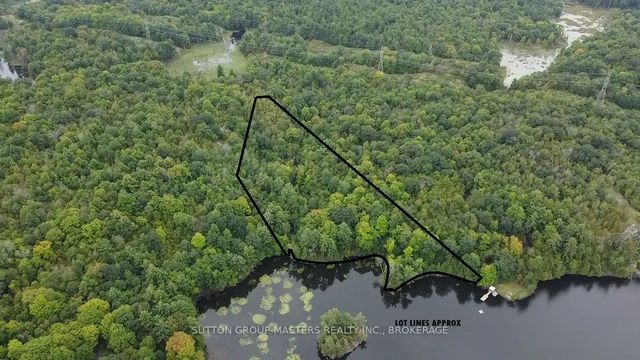 1001 White Lake Road, Frontenac