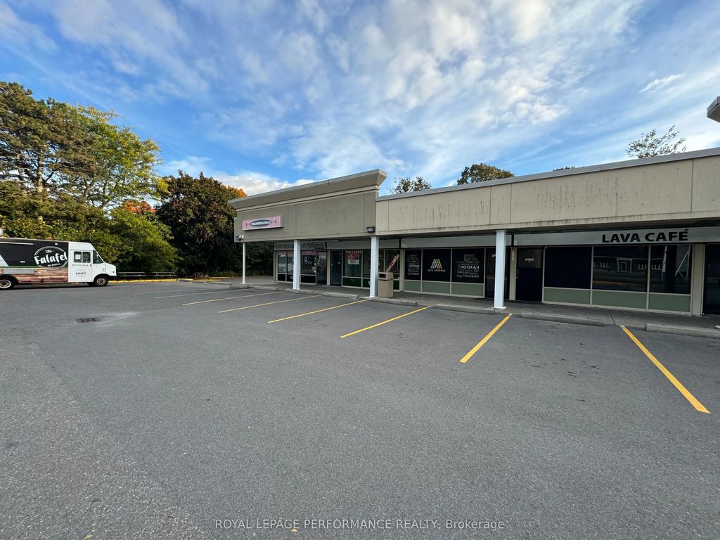 1756 Montreal Road, Beacon Hill North - South and Area