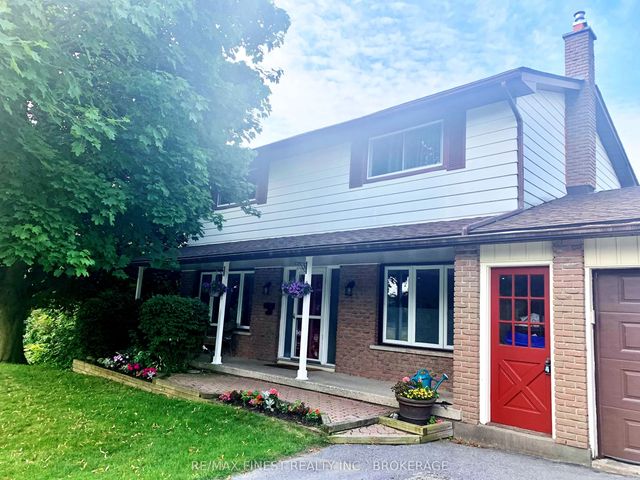 1043 Lincoln Drive, Kingston