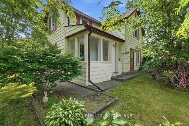 235 Pine Street, Belleville