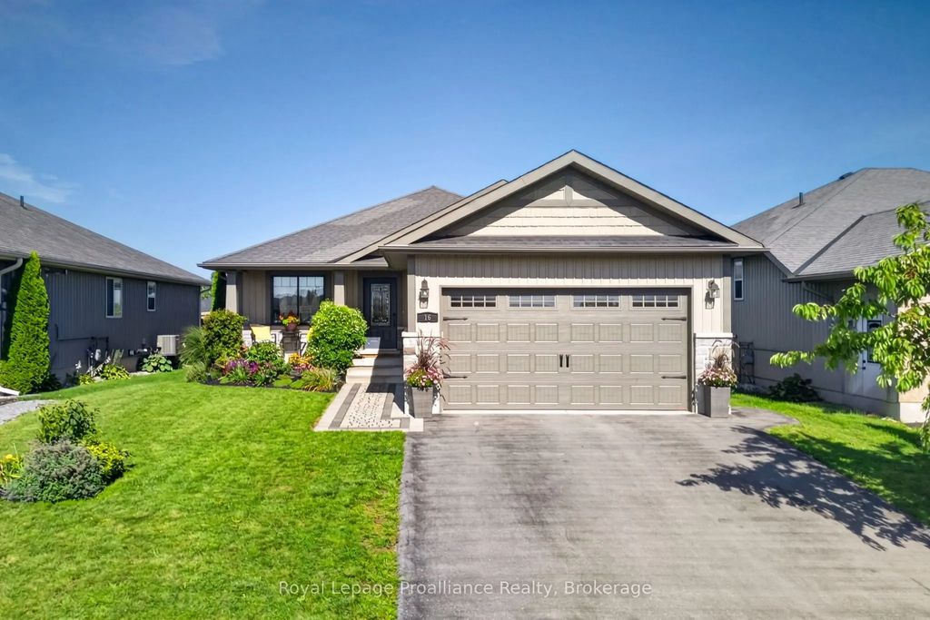16 Butternut Court, Belleville