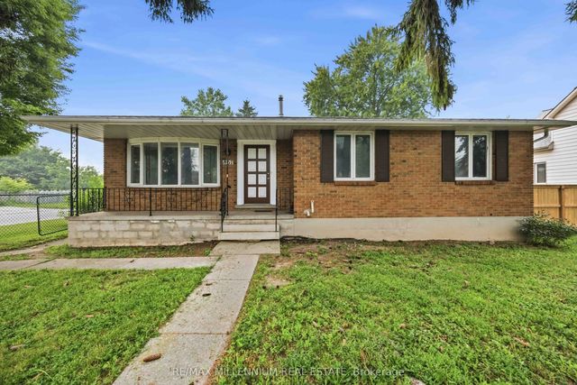 867 Wellington Street, Sarnia