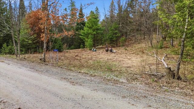 1860 North Road, Frontenac