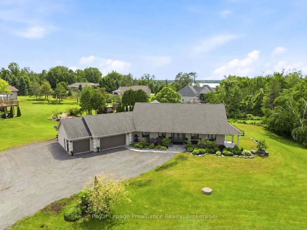 1646 Harriet Lane, Selwyn