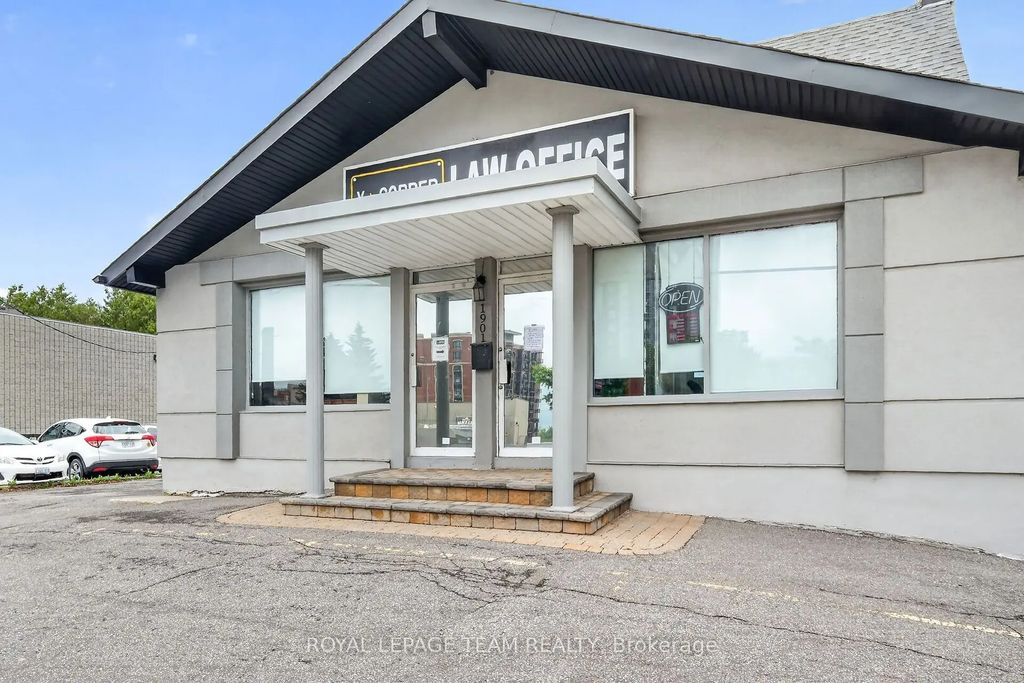 1901 Bank Street, Hunt Club - South Keys and Area