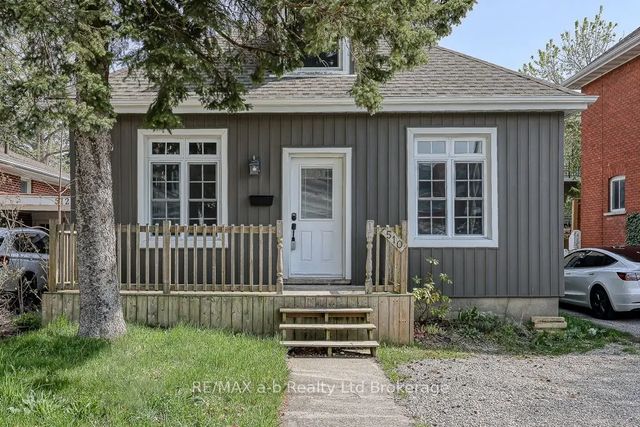 510 King Street, Woodstock