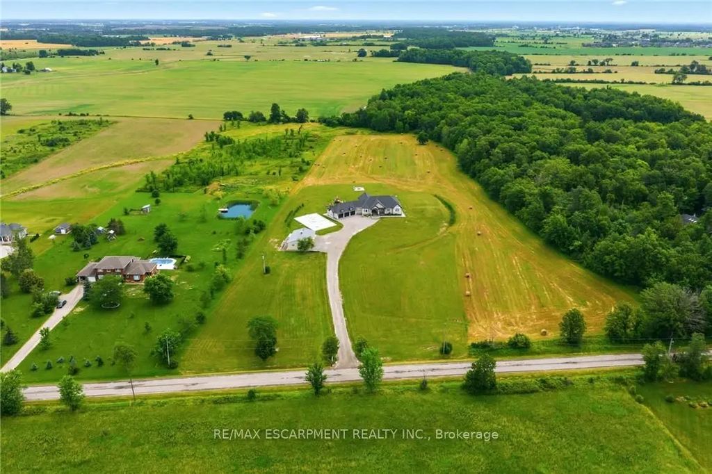 148 Moores Road, Haldimand