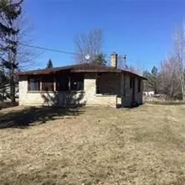 6266 Pleasant Drive, South Glengarry