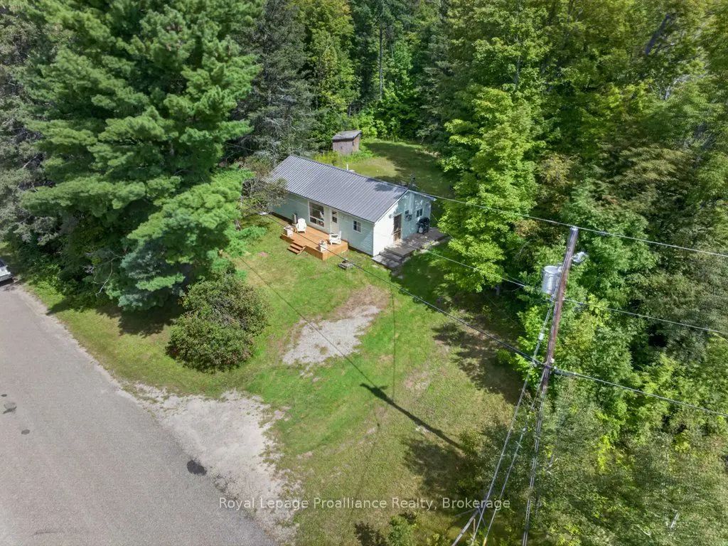 1139 River Road, Frontenac