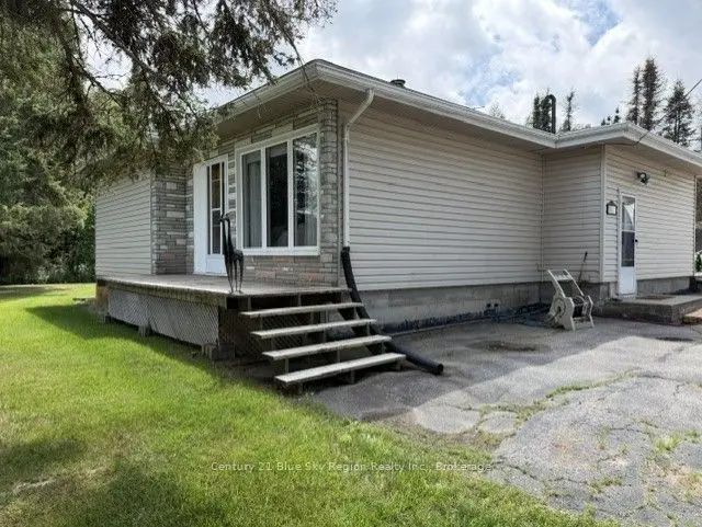 5377 Highway 11 N/a N, North Bay