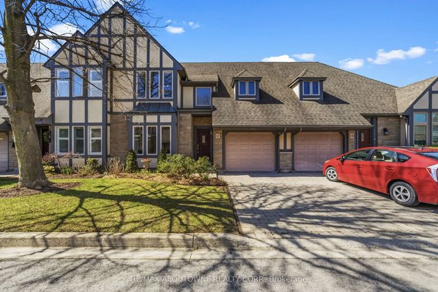 575 Simcoe Street 12, Niagara-on-the-Lake