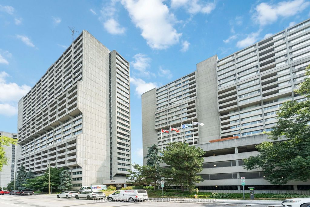 500 Laurier Avenue W 608, Ottawa Centre
