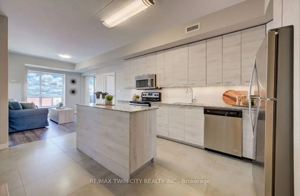 280 Lester Street 708, Waterloo