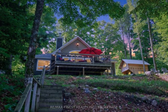 1068 Pleasant Hill Lane, Frontenac