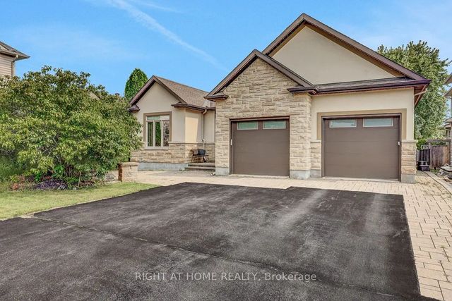 514 Landswood Way, Stittsville - Munster - Richmond